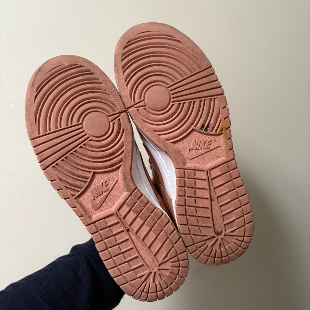 Nike Dunk Low Women's Rose Size 7.5 - Picture 10 of 10